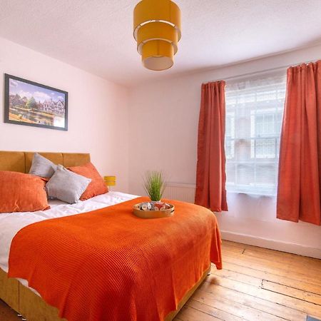 Canterbury Hidden Gem Apartment Bagian luar foto